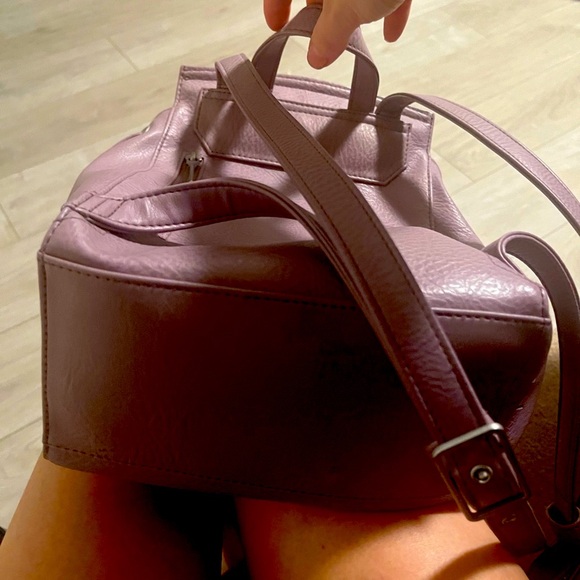 Gorgeous dusk purple backpack from Matt& Nat. Excellent condition. - Picture 2 of 7